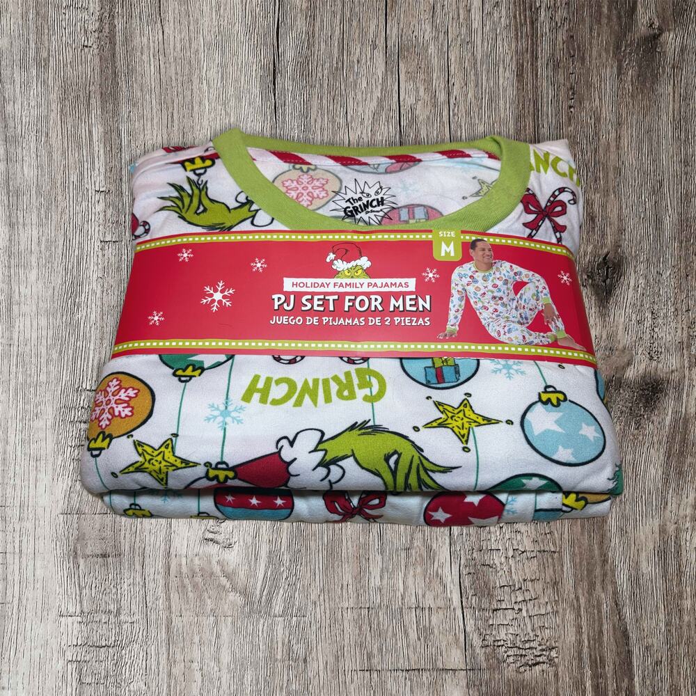Grinch Christmas men’s pajamas.‎ Size medium. NWT